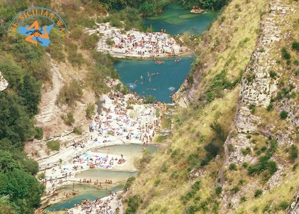 Fra Il Centro E Il Mare Daire Avola
